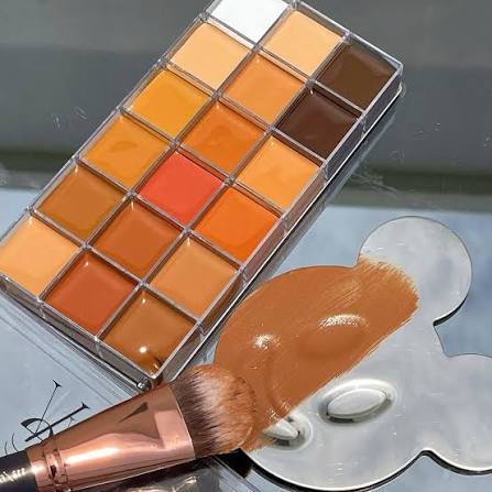 Vee Beauty Concealer | Multi-Use Cream Makeup Palette